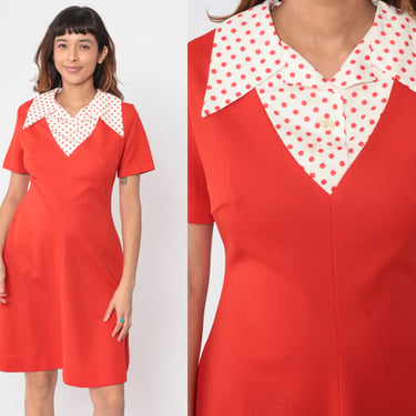 Red Shift Dress 60s 70s Mod Mini Dress Space Age White Polka Dot Collar Plain Twiggy Polyester Dress Vintage 1970s Short Sleeve Medium 8 