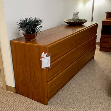 6 Drawer Dresser<br />Mobican Classica Double Dresser<br />Teak Wood<br />W 92 x D 20 x H 29.5