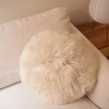 Suri Alpaca Pillow Round White