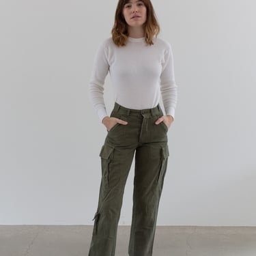 Vintage 26 Waist Olive Green Fatigues | Cargo Trousers | Pleated Dutch Army Pants | F458 