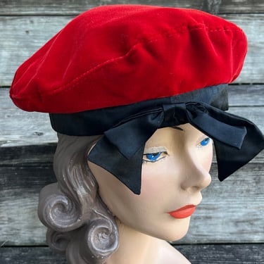1960s red velvet beret vintage black ribbon detailed tam hat 