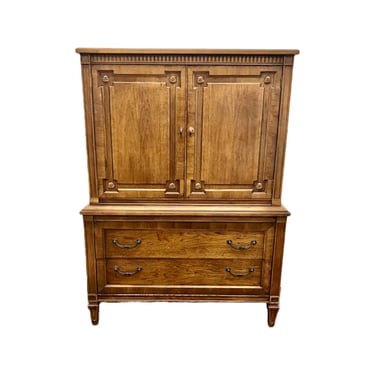 AVAILABLE: Armoire 
