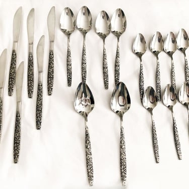1950s Mid century Stainless Flatware Knives, Soup Spoons, Serving Set, EKCO ETERNA, Vintage LOT 24 Utensils, 1960s Atomic style silverware 
