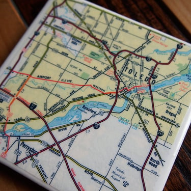 1981 Vintage Toledo Ohio Map Coaster. Toledo Map. Vintage Ohio Gift. University of Toledo. Office Décor. City Map Coaster. Repurposed Map. 