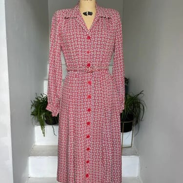Cheery 1940s Rayon Print Shirt Dress Abstract Print on Red Vintage 40 Bust Vintage 