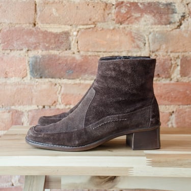 brown suede ankle boots | 90s y2k vintage Aerosoles square toe zip up low heel boots size 9 