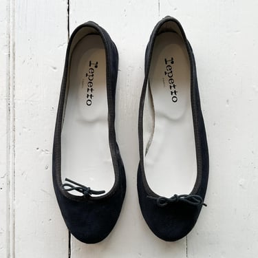 Late 1990s Repetto Navy Blue Suede Ballet Flats 