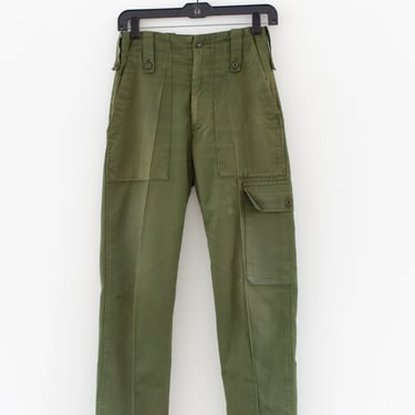 Vintage 27 Waist Green Slim Fatigues | Unisex British Army Pants | Cotton Poly High Waist Utility Trouser | F493 