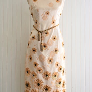 1950-60s - Beaded - Floral - Wiggle Dress - Pin Up - by Sara Gowns, New York 