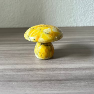 Vintage Italian Saffron Yellow Alabaster Mushroom Objet, Paperweight, 1960s, Marble Mushroom 