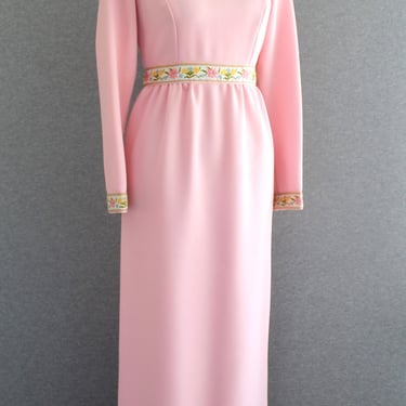 Pink - 1960-70s - Mod Minimalist - Clean Lines - Floral Trim - by Alison Ayres - Esatimated size 4/6 - Small 