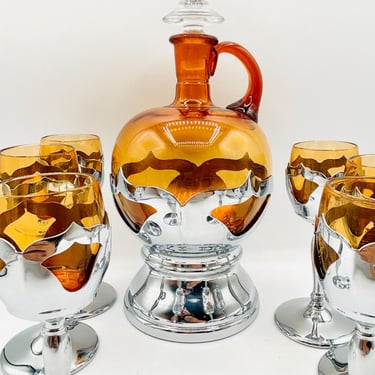 7 Piece Art Deco Rare Amber Farber Bros Cocktail Set by LeChalet