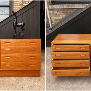 Poul Hundevad 8-drawer Dresser 