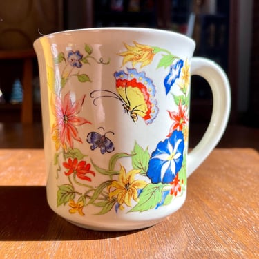 Vintage Floral Butterfly Garden Coffee Tea Mug Cup 