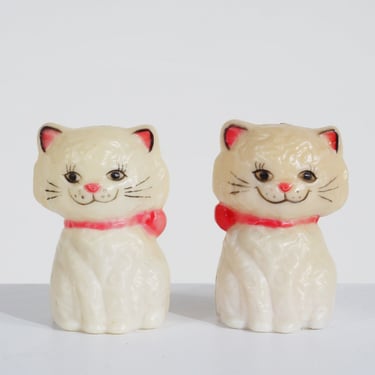 Plastic Cat Shakers 