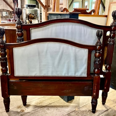 Federal Style Youth Bed in Mahogany, Twin Size