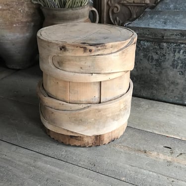 Rustic Wood Storage Box, Lidded, Folk Art, Primitive, European Farmhouse Cuisine, Garden, Greenhouse 