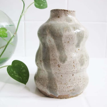 Vintage Studio Ceramic Ripple Bud Vase - 1980s Neutral Cream Ridged Dripware Mini Vase 