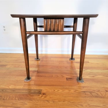 Mid Century End / Side Table 