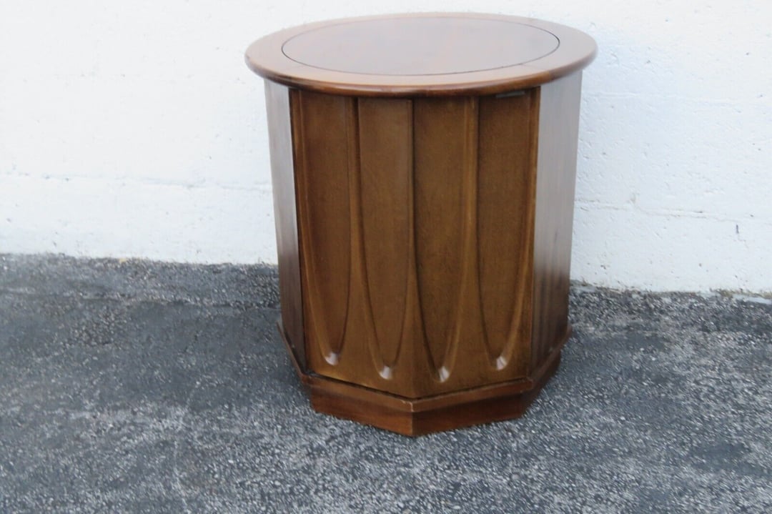 Mid Century Modern Brasilia Style Round Top Side End Lamp | Hollywood ...