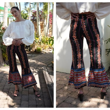 1970's Printed Pants / Bell Bottoms Cotton Modern Capris / High Waisted Fitted Trousers / Black Blue Red Yellow White Slacks / Resortwear 