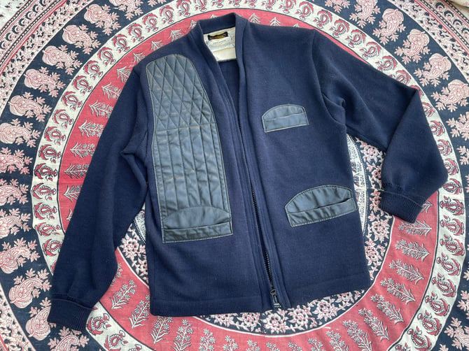 Vintage 1960’s SKOOKUM padded shooting sweater, navy blue virgin wool with black leather, quilted &amp; padded, zipper issue, men’s L 