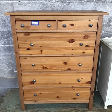 Swanky Cabin Dresser (Seattle)