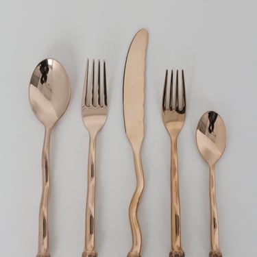 Sphere 5-Piece Flatware Set by Izabel Lam