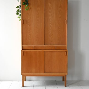 Vintage Bodafors Oak Bookcase by Bertil Fridhagen with Sliding Doors and Olive Shelves, 1960s 