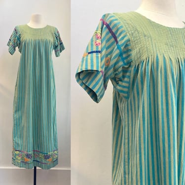 Vintage 70s CAFTAN Huipil Dress / Embroidered FRUIT + Flowers + Berries on STRIPES / Pintucked Bodice / Luz Originales / Made in Mexico 