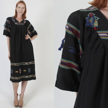 Black Cotton Guatemalan Tent Dress, Aztec Print Bell Sleeves, Mexican Villager People Print, Embroidered Woven Cover Up With Pockets 