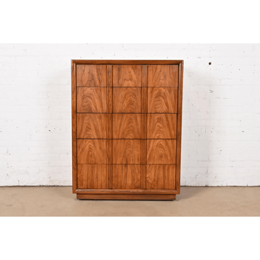 Henredon Mid-Century Modern Sculpted Walnut Highboy Dresser, Circa 1970s