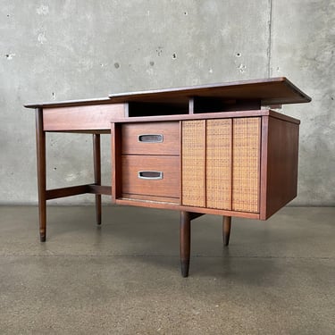 Mid Century Modern Desk by Mainline Hooker (Walnut)