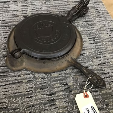 Crescent No. 8 Cast Iron Waffle Iron (Seattle)