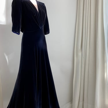 1930'S Bias Cut Silk Velvet - Pin Tucking Details - Smokey Deep Purpish Blue Velvet - Flaring Tulip Skirt - Small to Medium - 28 Inch Waist 