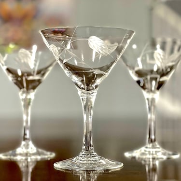 VINTAGE: 4pcs - Etched Wheat Pattern Crystal Liquor Cocktail Glasses - Smooth Stem - By Noritake Sasaki - Celebrating - SKU 