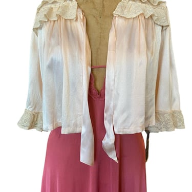 1940s bed jacket, peach satin, vintage lingerie, bell sleeves, film noir style, cropped robe, small medium, tea stained lace 