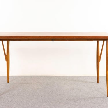 Teak & Oak JH-561 Dining Table by Hans Wegner - (D1257) 