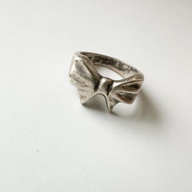Vintage Silver Bow Ribbon Ring / size 7 