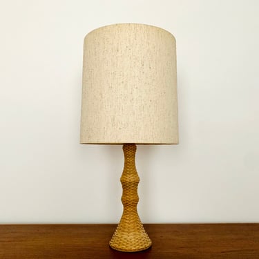 Mid-Century Modern Wicker Table Lamp | 1950s 