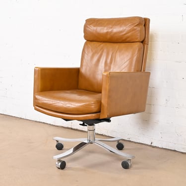 Stow Davis Mid-Century Modern Leather Executive Swivel Desk Chair, Circa 1960s