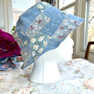 Vintage Daisy Patchwork Bucket Hat (Reversible!) 