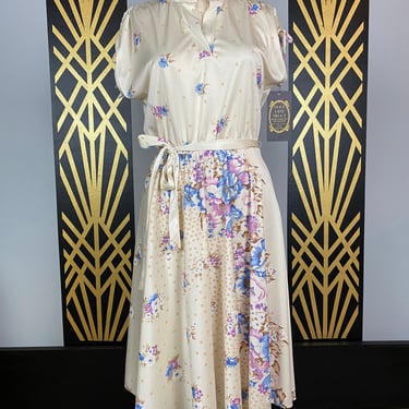 1970s dress, cream floral, vintage 70s dress, border print, size large, Montgomery ward, ruched sleeves, blouson, full skirt, polka dot, 30 