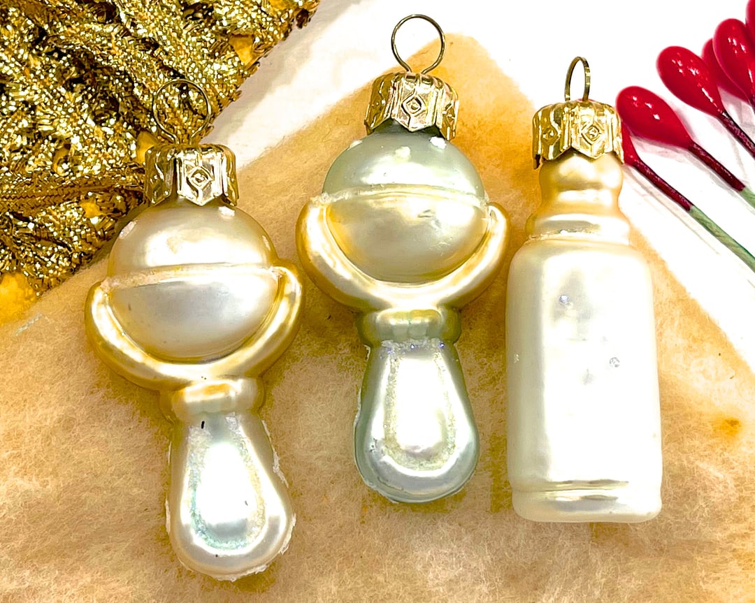 VINTAGE 3pcs Small Baby Glass Ornaments Baby Rattle, Dan's and