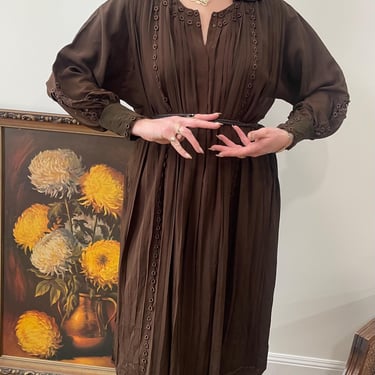 1910s Chocolate Silk Crepe Dress with Lace size Medium Large 