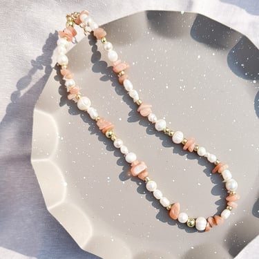 Mixed Freshwater Pearl and Rose Quartz Necklace in peach | adjustable choker necklace 