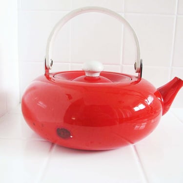 Vintage 80s Mikasa Studio Nova Habitat Tea Kettle - Red Enamel Tea Pot - Memphis Design -  Quirky Colorful Kitchen 