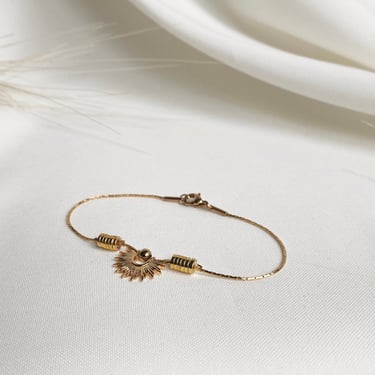 heishi minimalist bracelet | gold plated stainless steel | sun connector bracelet | handmade bracelet | stackable jewelry | black bracelet 