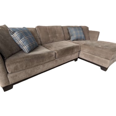 Brown 2pc Sectional