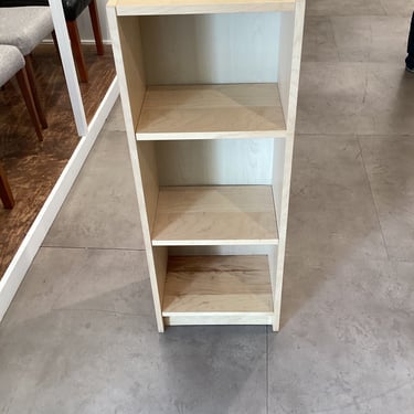 4 Tier Maple Bookcase